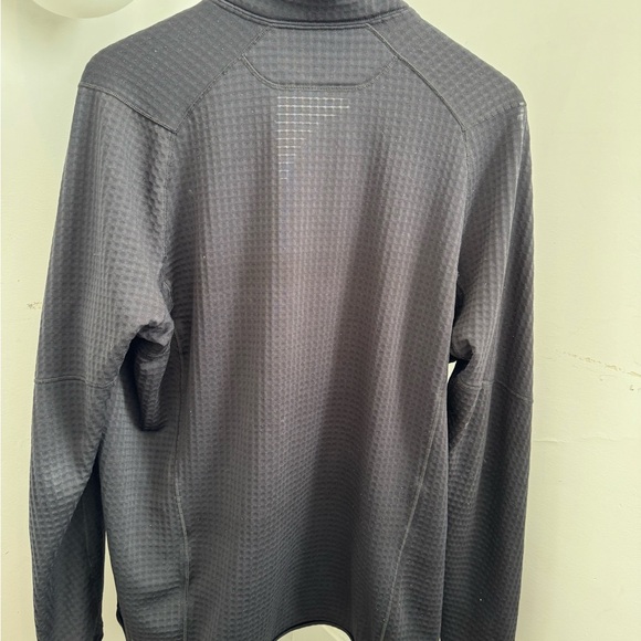 Men’s R1 Fleece Pullover - Picture 4 of 4